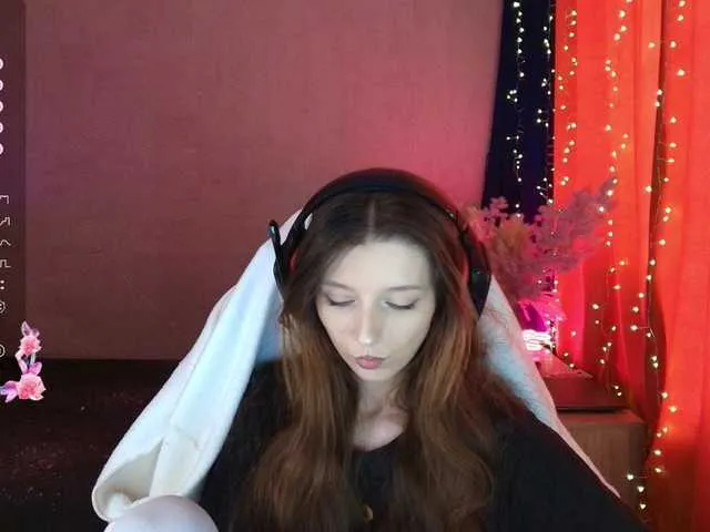 Live sex webcam photo for LinaCute #291337864