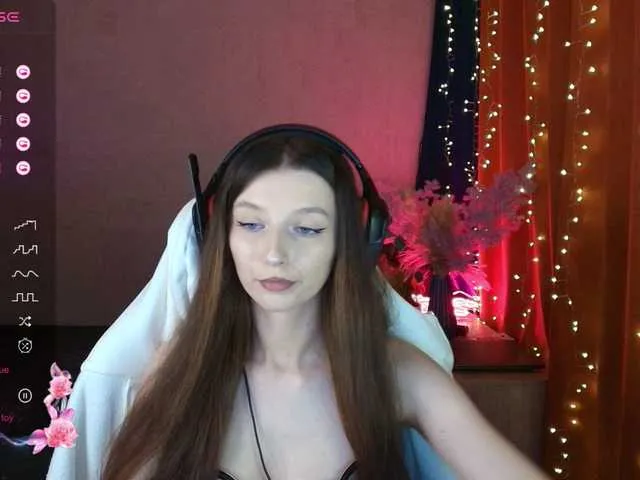 Live sex webcam photo for LinaCute #291357358