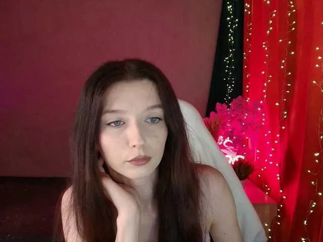 Live sex webcam photo for LinaCute #291590439