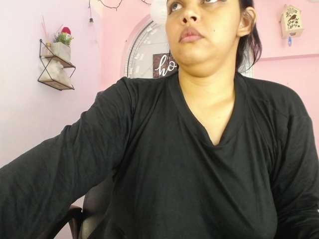 Live sex webcam photo for LinaFalu #276049463