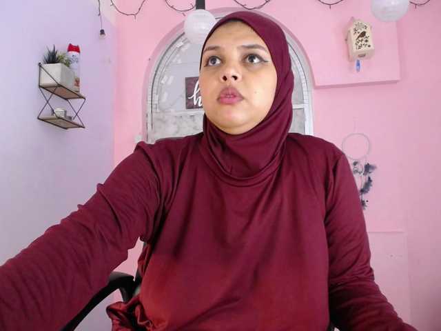 Live sex webcam photo for LinaFalu #276121540