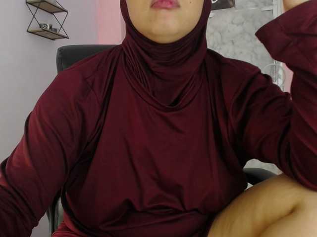 Live sex webcam photo for LinaFalu #276162167