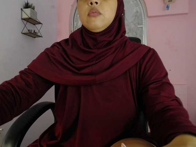 Live sex webcam photo for LinaFalu #276212612