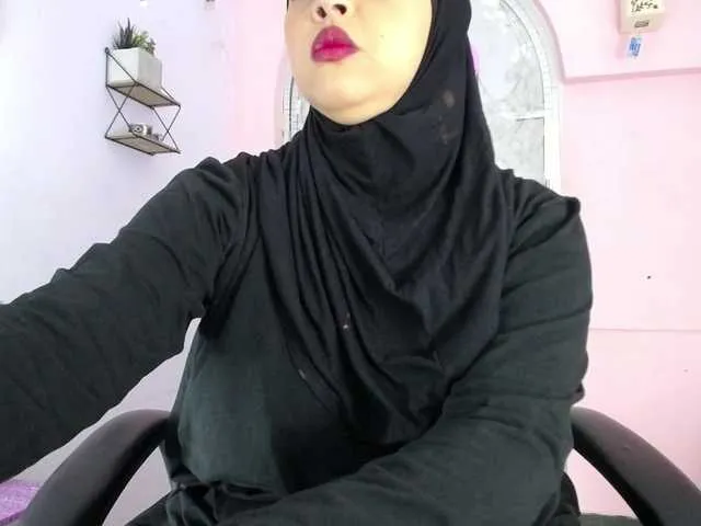 Live sex webcam photo for LinaFalu #276276185