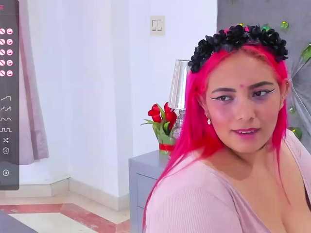 Live sex webcam photo for LinaSantos #276074454