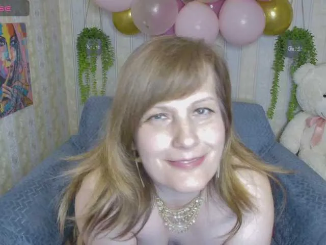 Live sex webcam photo for LinaTomingas #291065463