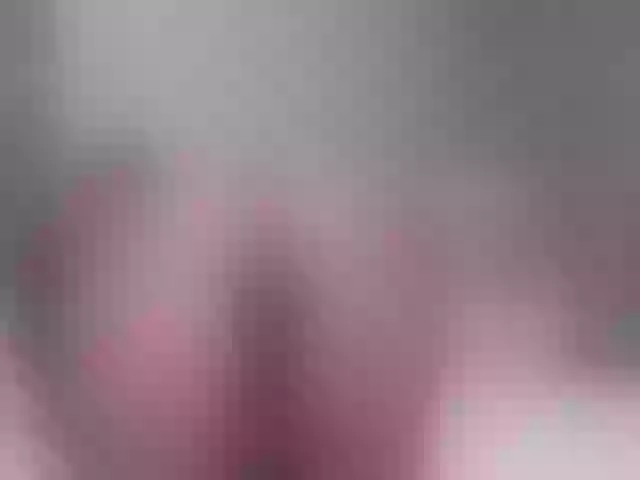 Live sex webcam photo for Linda-3 #291379878