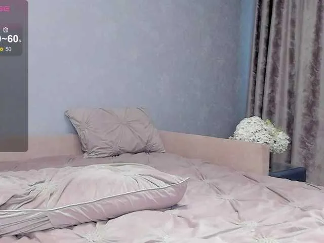Live sex webcam photo for Linda-3 #291466766