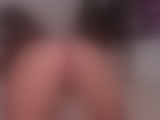 Live sex webcam photo for Linda-3 #294334574