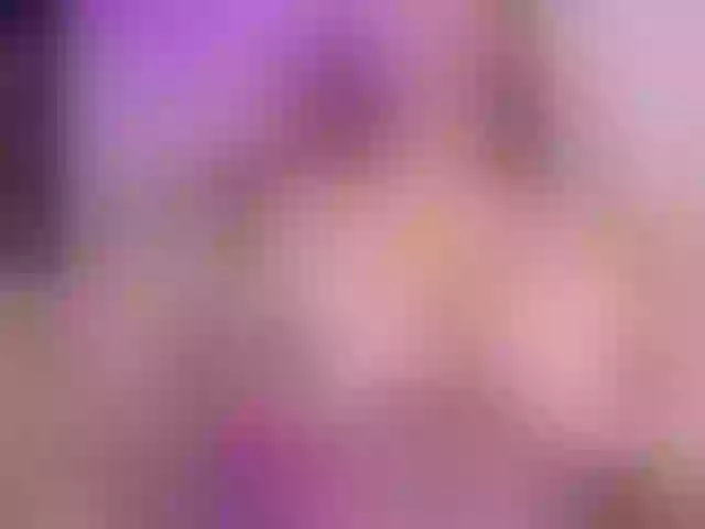 Live sex webcam photo for Linda-Evanss #291848902
