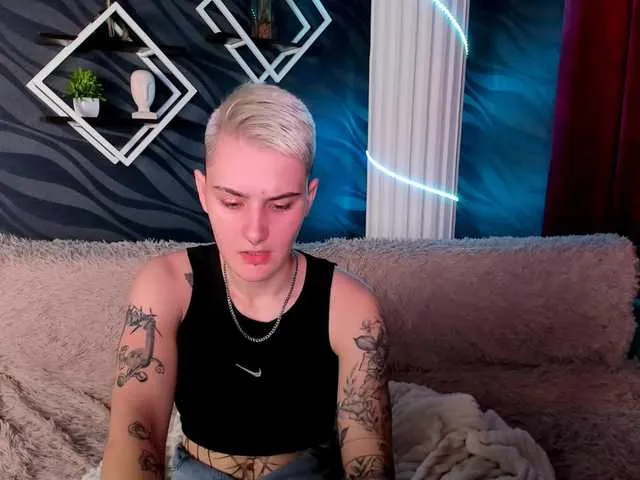 Live sex webcam photo for LindaBryantt #290913650