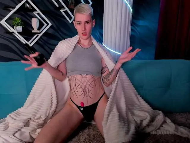 Live sex webcam photo for LindaBryantt #290925609