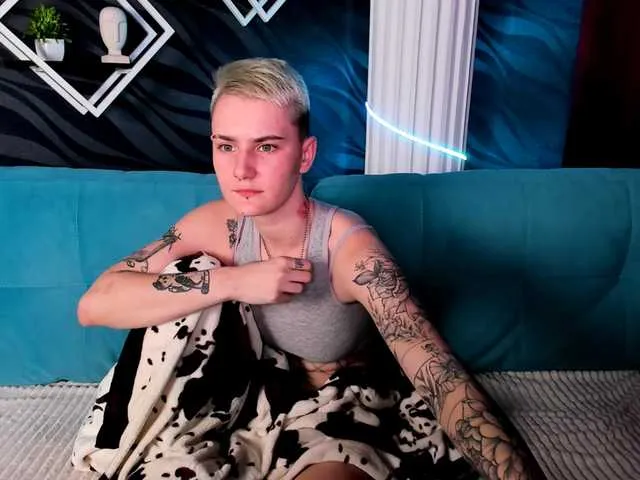 Live sex webcam photo for LindaBryantt #290935334