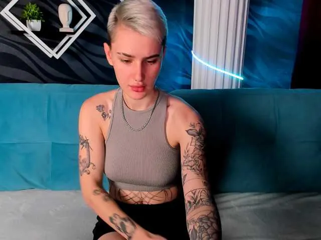Live sex webcam photo for LindaBryantt #291008090