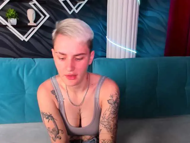 Live sex webcam photo for LindaBryantt #291089142