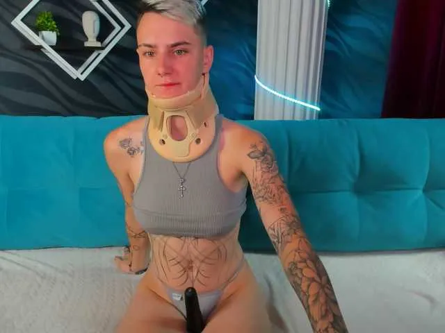 Live sex webcam photo for LindaBryantt #291389901