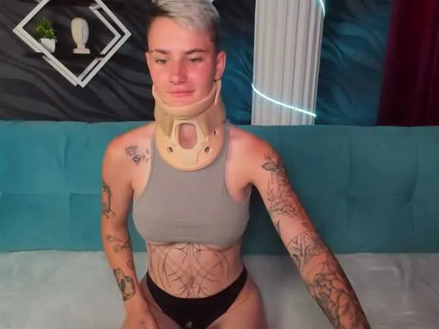 Live sex webcam photo for LindaBryantt #291430543