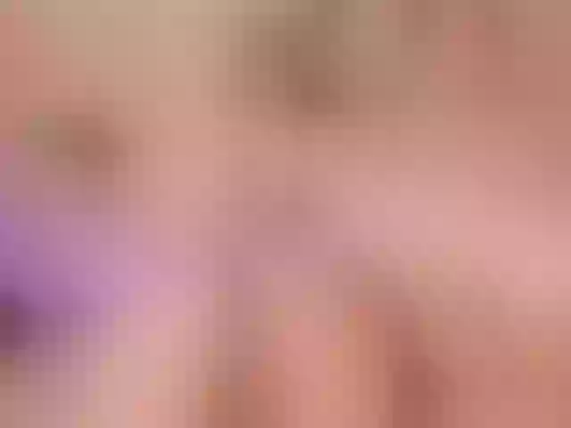 Live sex webcam photo for LindaJenny #272318725