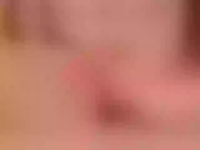 Live sex webcam photo for LindaJenny #272415860