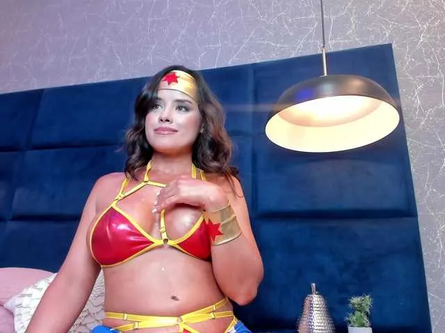 Live sex webcam photo for LindaSelena #292186648
