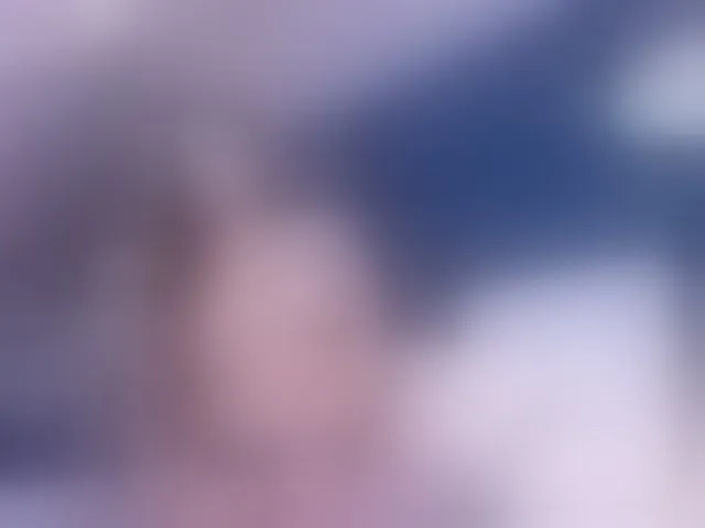 Live sex webcam photo for LindaSelena #292417762