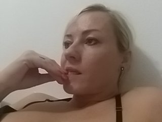 Live sex webcam photo for Lindaflirt #181403973