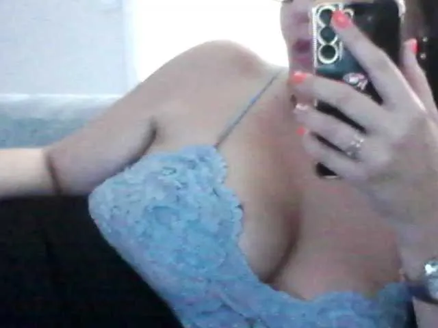 Live sex webcam photo for Lindafrancaise #290990895