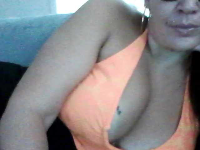 Live sex webcam photo for Lindafrancaise #291224583