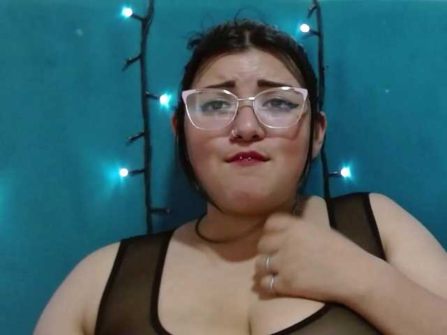 Live sex webcam photo for Lindey-hs #275692268