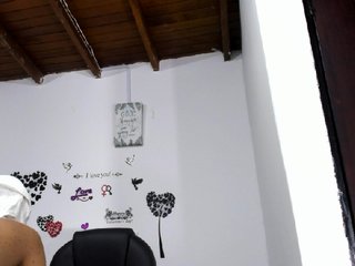 Live sex webcam photo for Lindsay-ford #175599039