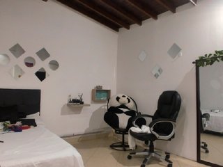 Live sex webcam photo for Lindsay-ford #177492582