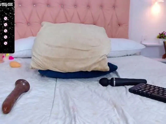 Live sex webcam photo for LindsayHoffma #271898728