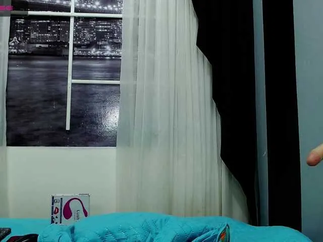 Live sex webcam photo for LindsayQueen #272982456