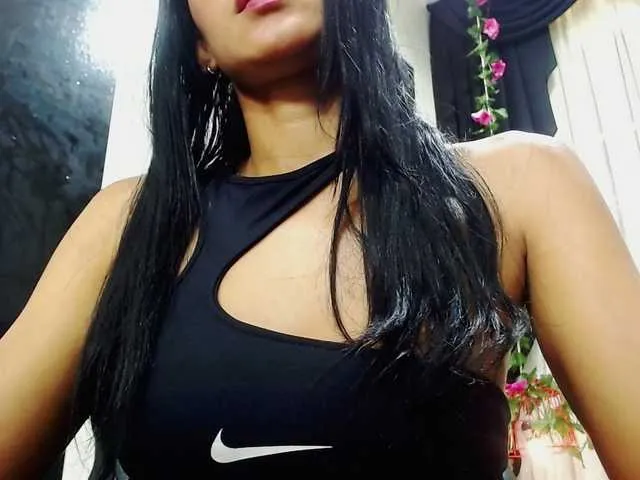 Live sex webcam photo for LindsayQueen #274128982