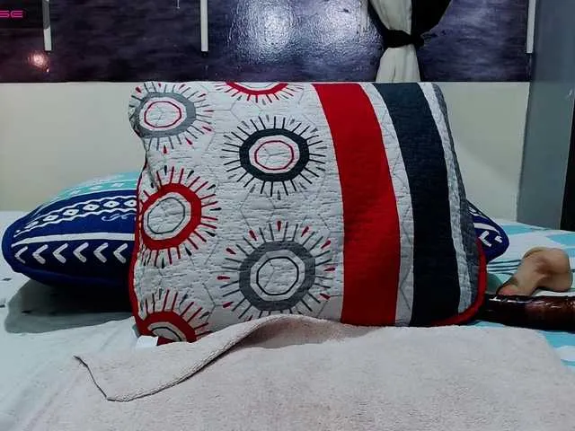 Live sex webcam photo for LindsayQueen #274284098