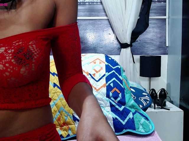 Live sex webcam photo for LindsayQueen #274617415