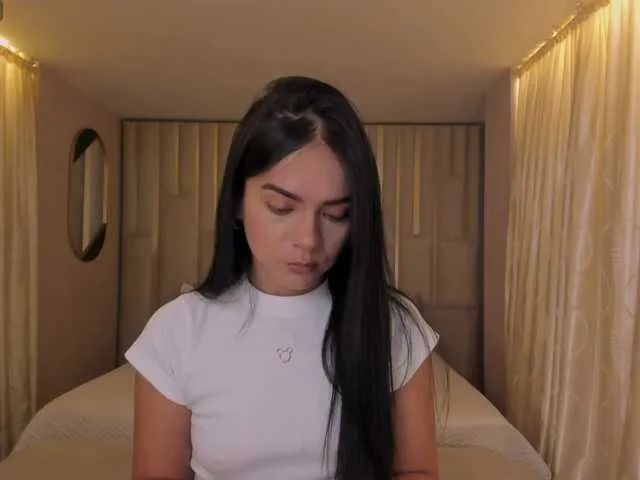 Live sex webcam photo for LindseyWoods #290500737