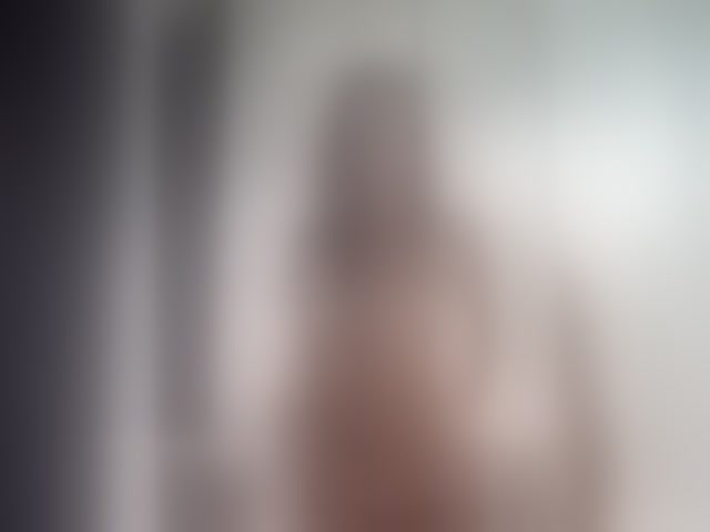 Live sex webcam photo for Lindseya #294136783