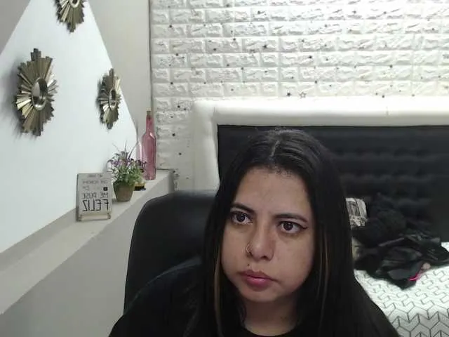 Live sex webcam photo for Lindsy-Janne1 #273613106