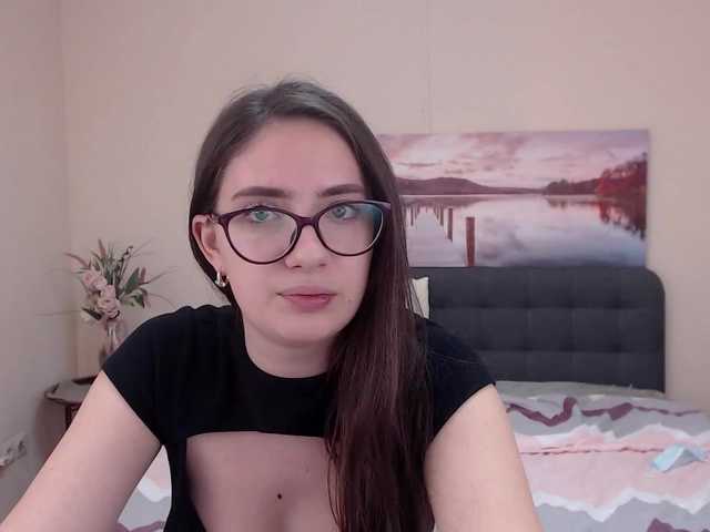 Live sex webcam photo for LineaSea #271740926