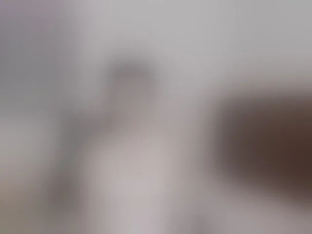 Live sex webcam photo for LingZi #294178307