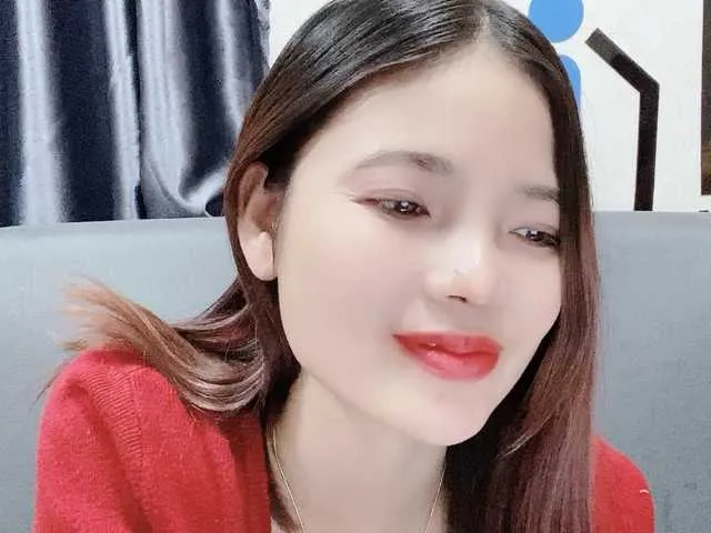Live sex webcam photo for Linh97 #290280184