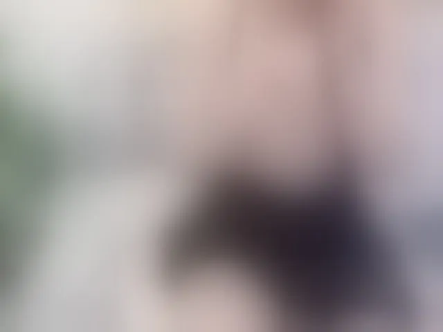Live sex webcam photo for Linh97 #293834716