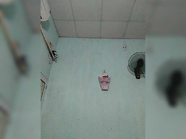 Live sex webcam photo for Linhanhsex2k #277795975