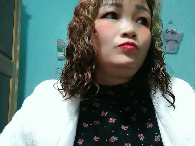 Live sex webcam photo for Linhanhsex2k #290583579