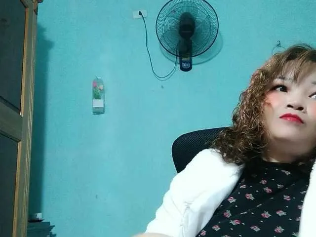 Live sex webcam photo for Linhanhsex2k #290691858