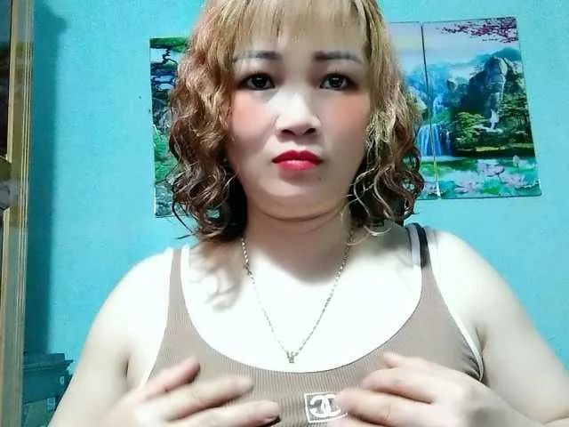 Live sex webcam photo for Linhanhsex2k #290945222