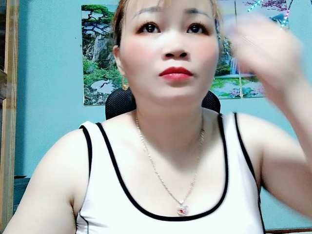 Live sex webcam photo for Linhanhsex2k #291205787