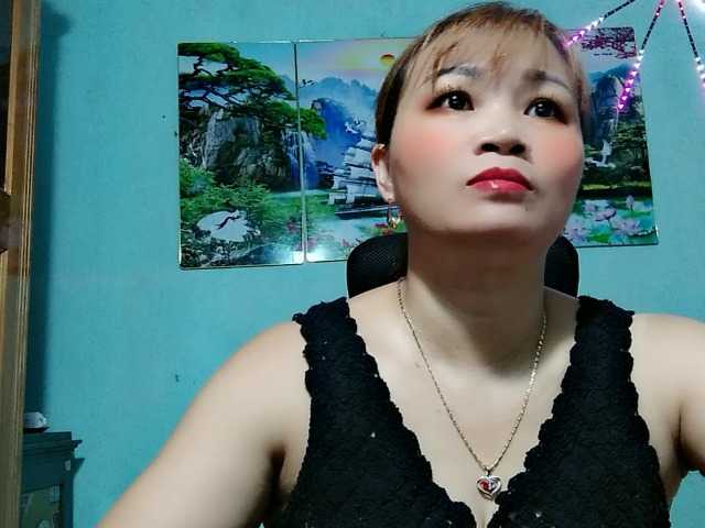 Live sex webcam photo for Linhanhsex2k #291345980