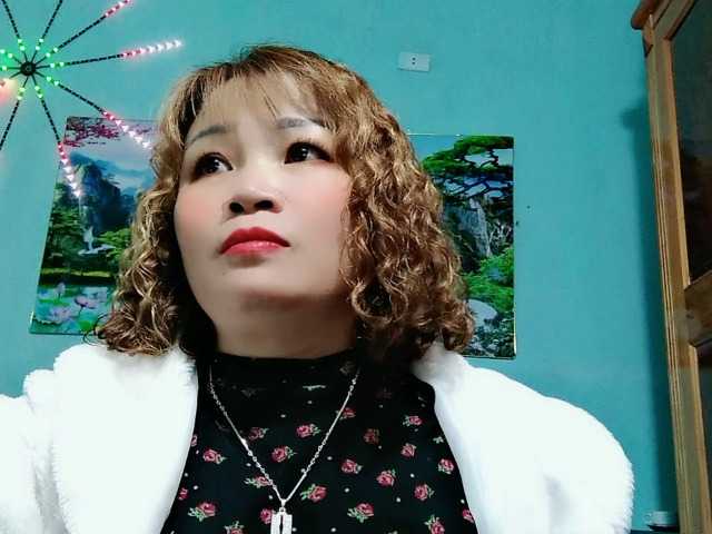 Live sex webcam photo for Linhanhsex2k #292133932